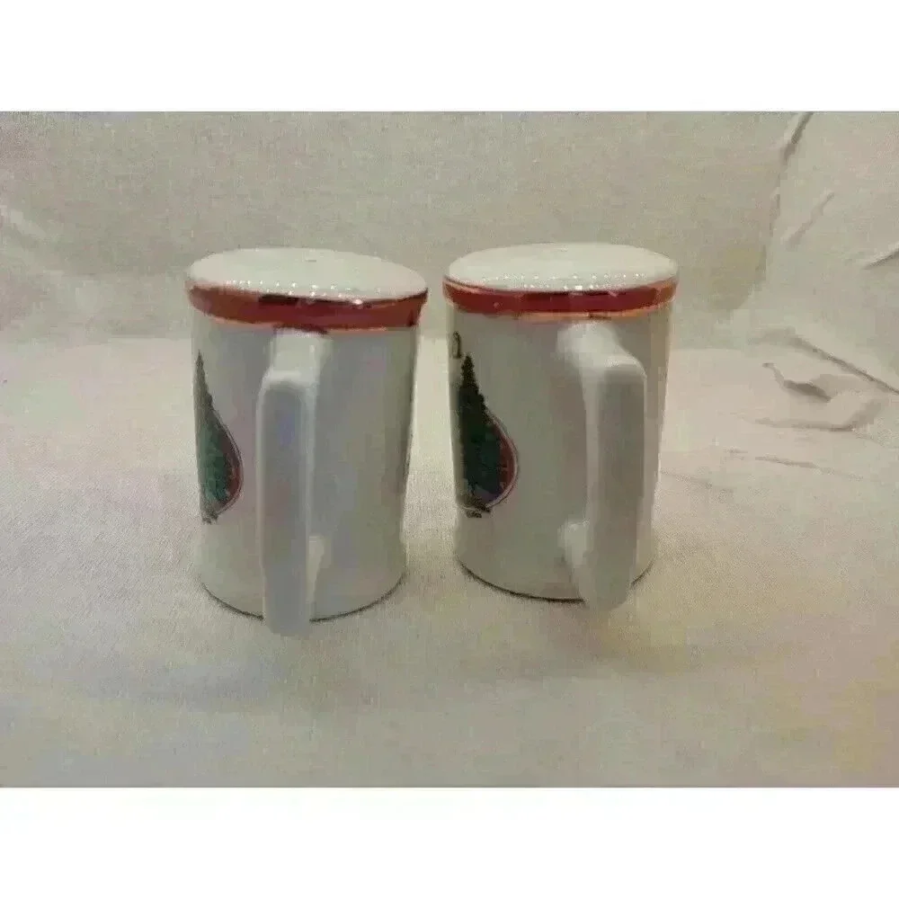 Vintage Montana Wild Deer Salt & Pepper Shaker Collectable Kitchen Home Decor